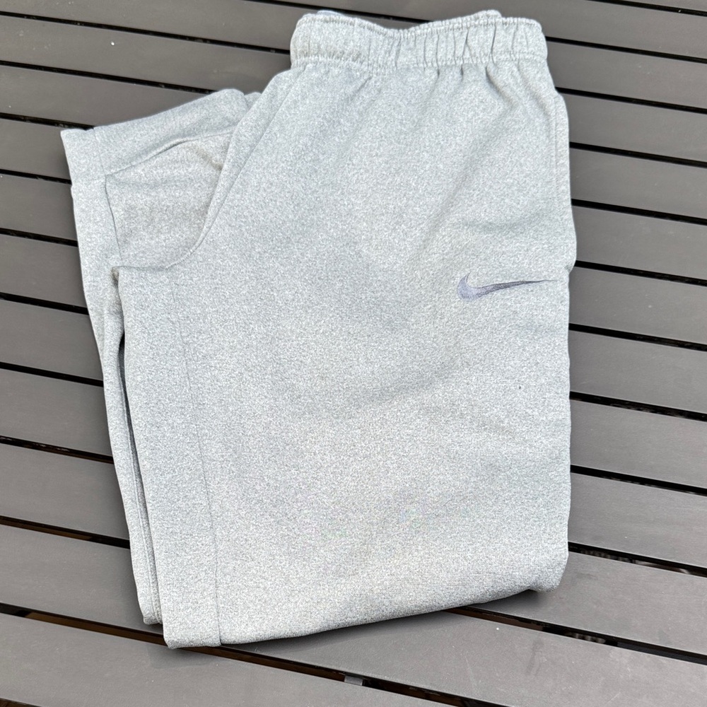 Nike Pro Therma-Fit Joggers - Medium